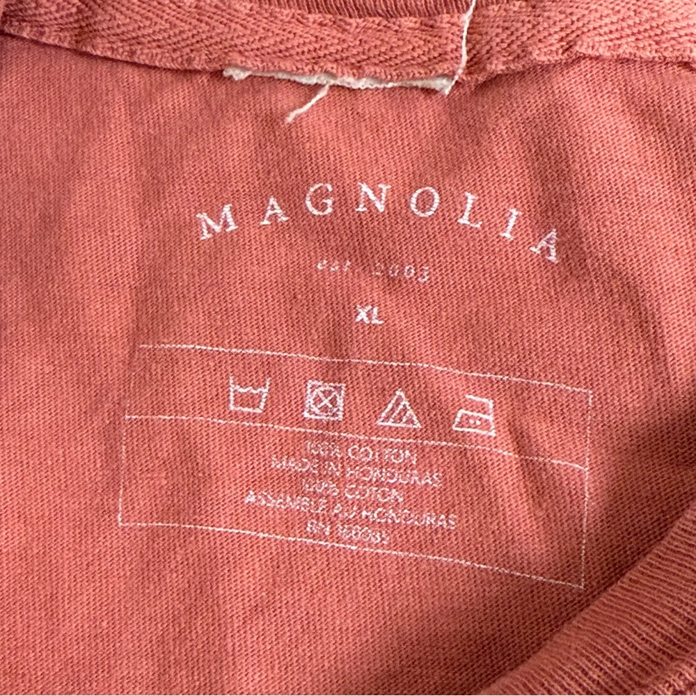 Magnolia Silos Waco TX Graphic Pocket Tee Coral Pink Cotton XL Unisex - Picture 6 of 7
